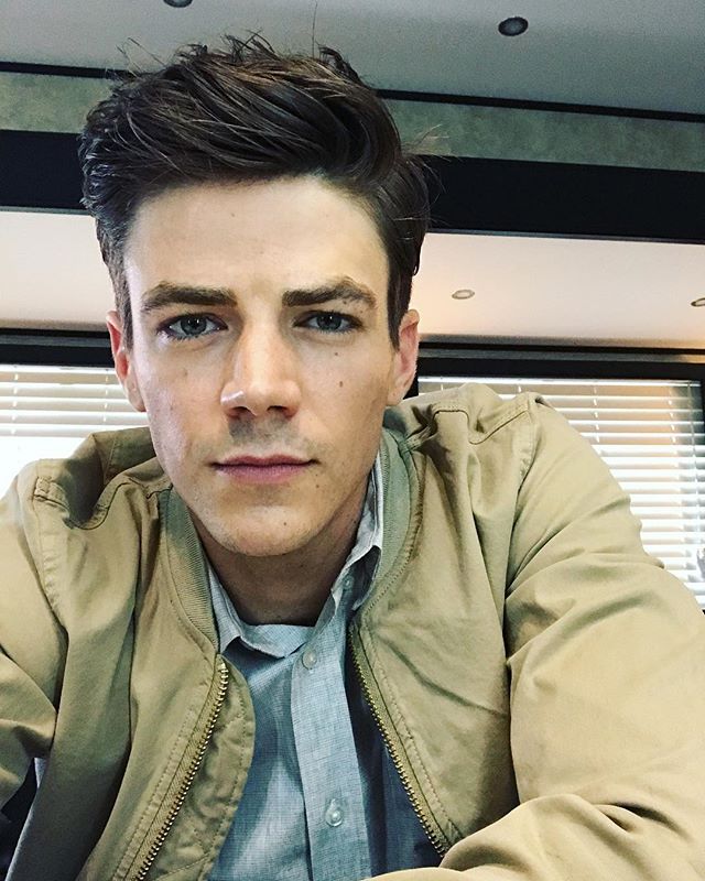 Grant Gustin family in detail: wife, parents and siblings - Familytron