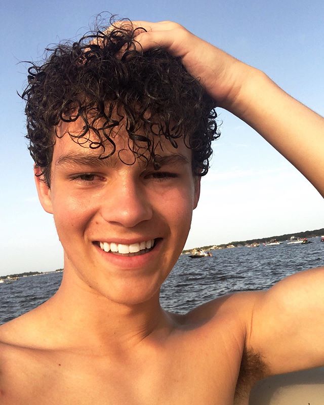 Hayden Summerall family: mother, father, brothers - Familytron