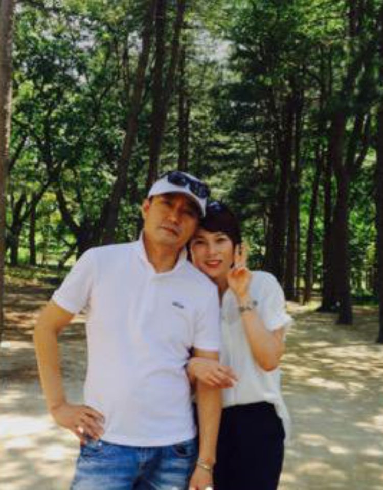 Kim Taehyung (V) parents